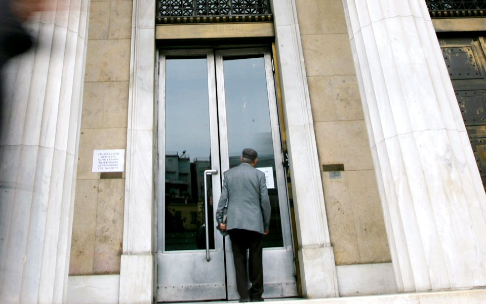 οι-παράλληλες-σχέσεις-της-αθήνας-της-λ-2063977