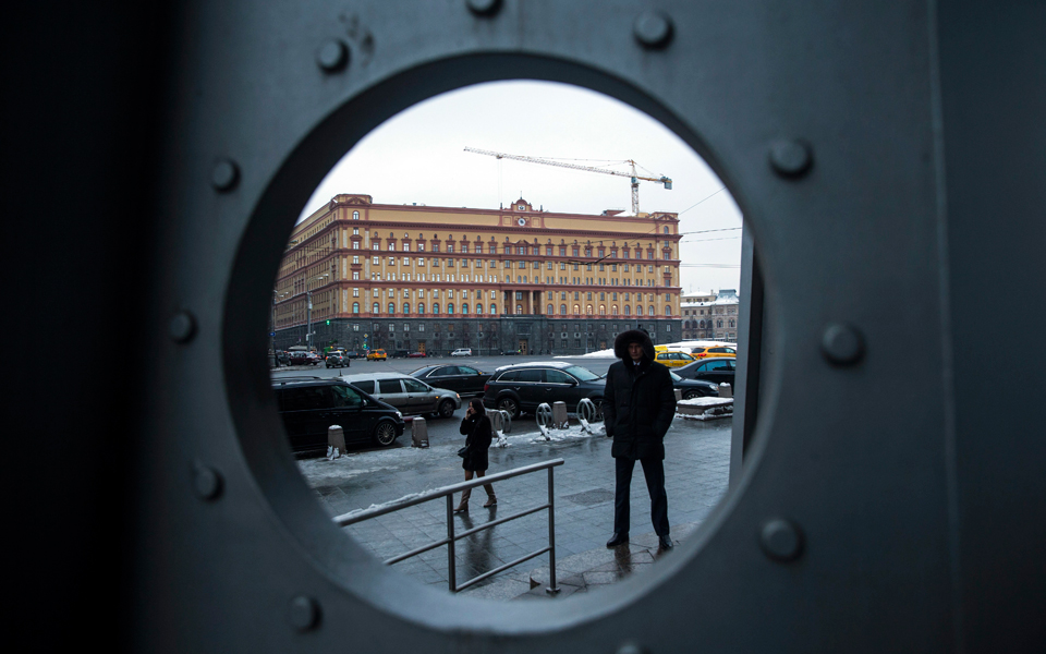 δολοφονηθείς-κατάσκοπος-δείχνει-πού-2065545