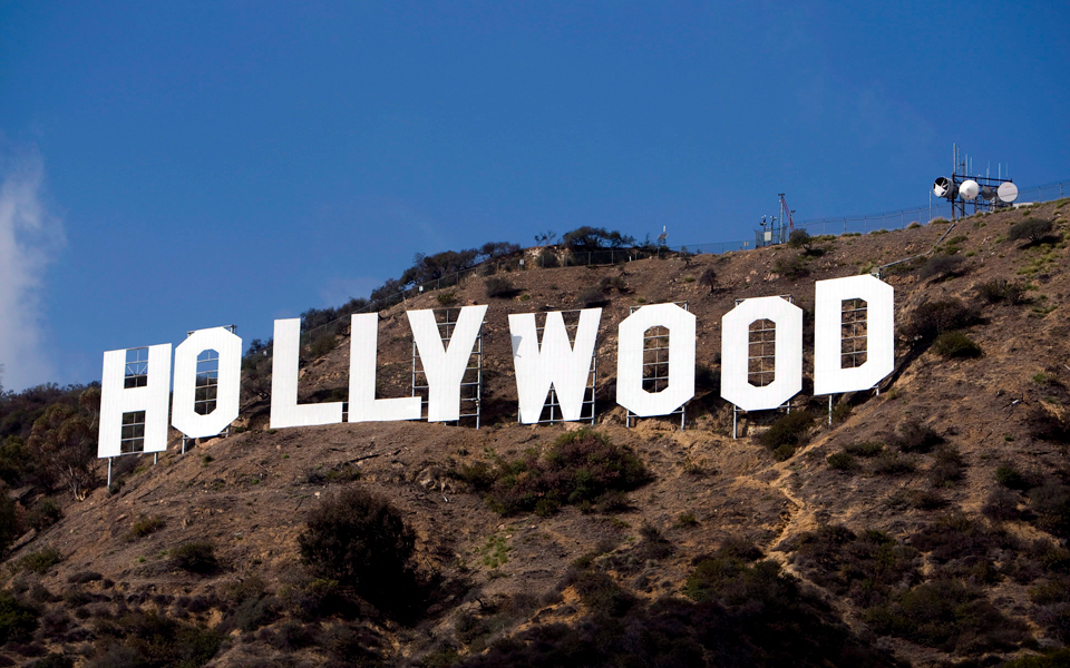 μάχη-γιγάντων-για-την-τεράστια-κινημα-2061769