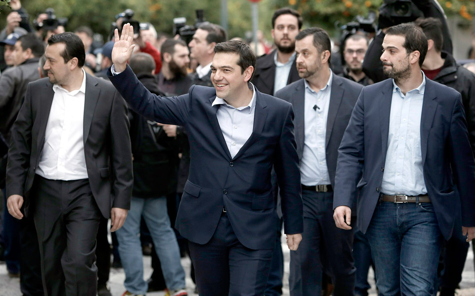 ορκίστηκε-η-νέα-κυβέρνηση-το-χρονολό-2065461