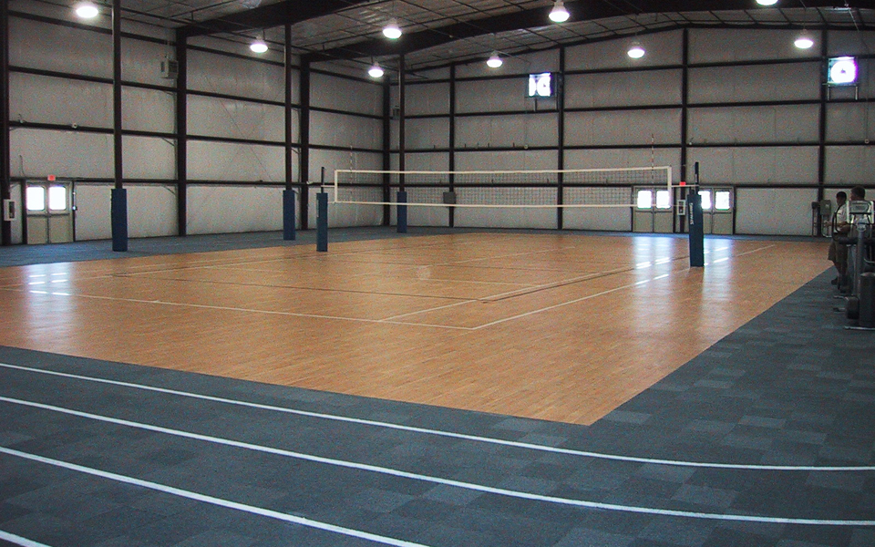 τέσσερις-μνηστήρες-για-το-πρώτο-τρόπα-2065933