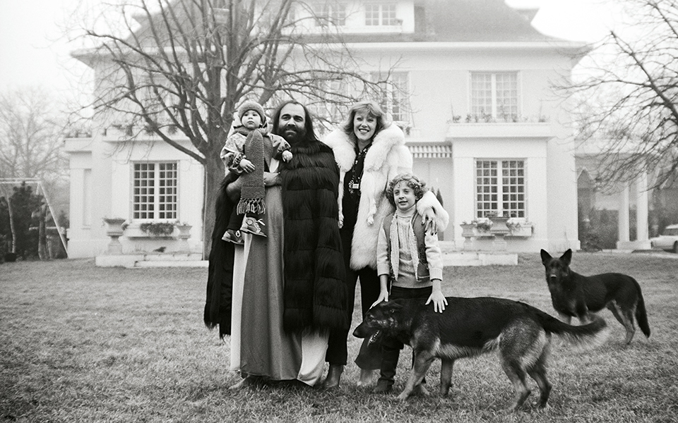 demis-roussos-το-άλμπουμ-μιας-πληθωρικής-ζωής-1946-2015-2067601