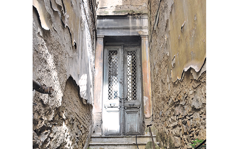 oι-χαραμάδες-της-οδού-ευριπίδου-2069288