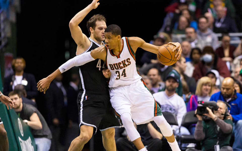 γιορτή-με-ελληνικό-χρώμα-στο-νβα-2068351