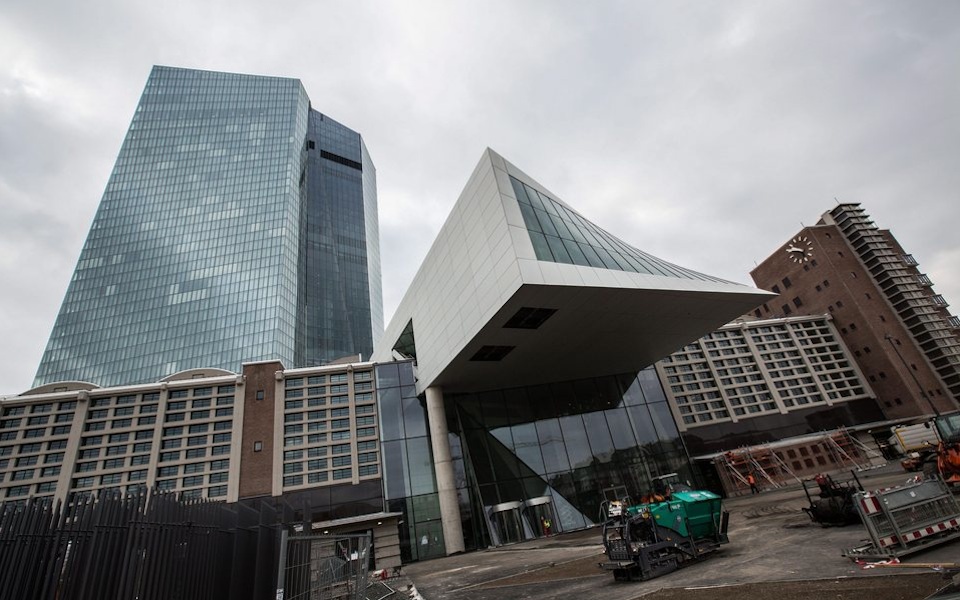 συμφωνία-υπό-την-απειλή-της-εκτ-και-2069788