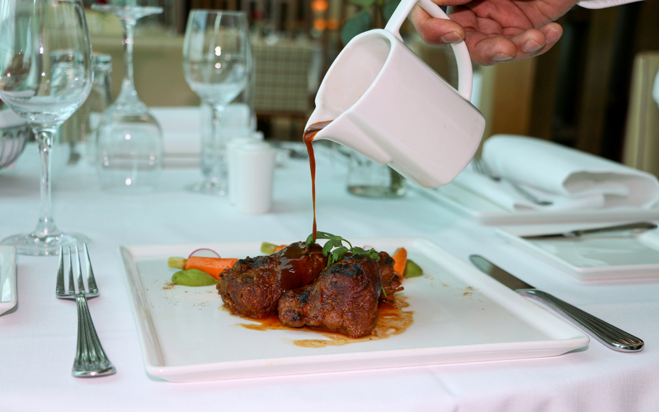 η-emirates-φέρνει-τις-γεύσεις-του-dubai-food-festival-στα-σαλό-2070251