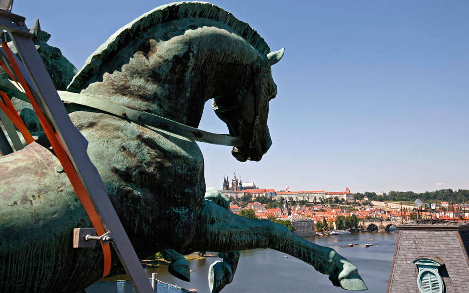 στροφή-στην-κεντρική-ευρώπη-2068550