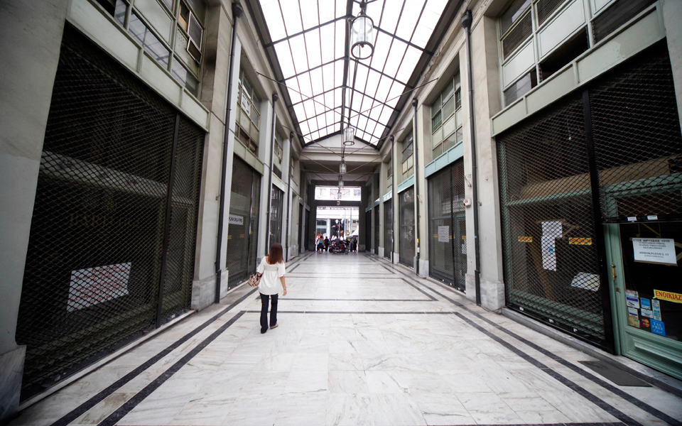 πολλά-πωλητήρια-αλλά-λίγοι-αγοραστές-2069655