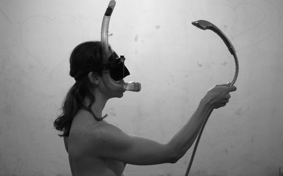 διάδραση-και-περφόρμανς-στην-άκρη-το-2067187