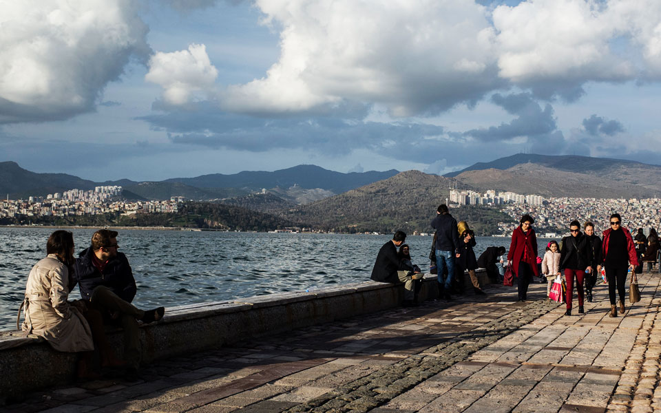 η-νέα-γενιά-των-ελλήνων-της-σμύρνης-2068715