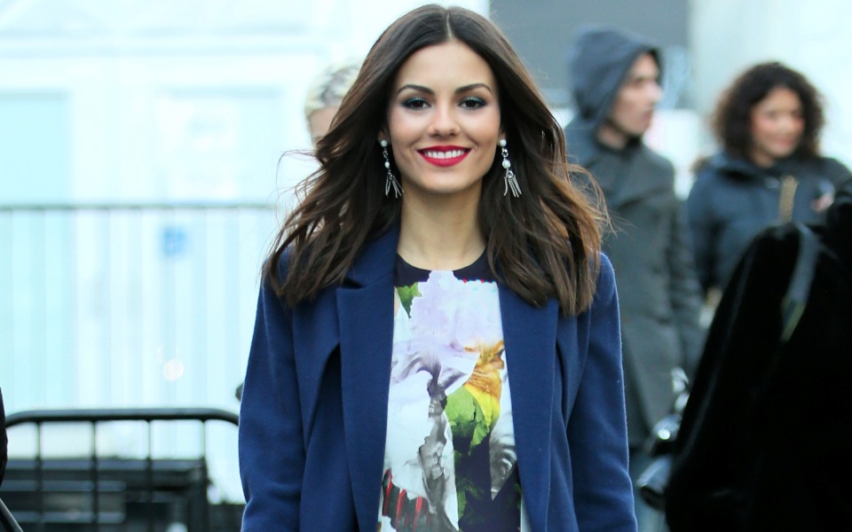 χτένισμα-κομμωτηρίου-5-tips-για-να-κρατήσε-2070122