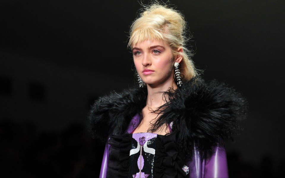 εβδομάδα-μόδας-λονδίνου-οι-νέες-τάσει-2070583