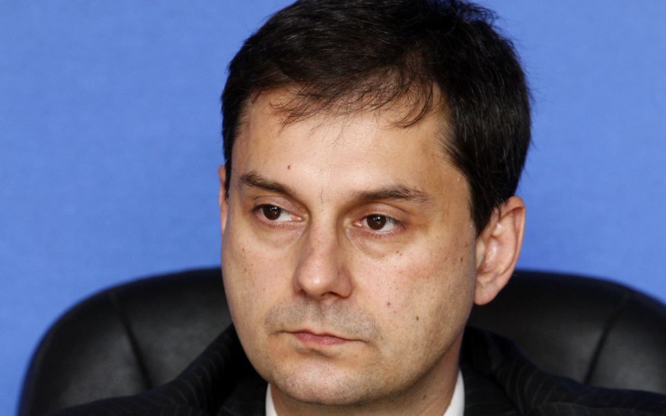 χ-θεοχάρης-παραιτήθηκα-για-να-παραμε-2067492