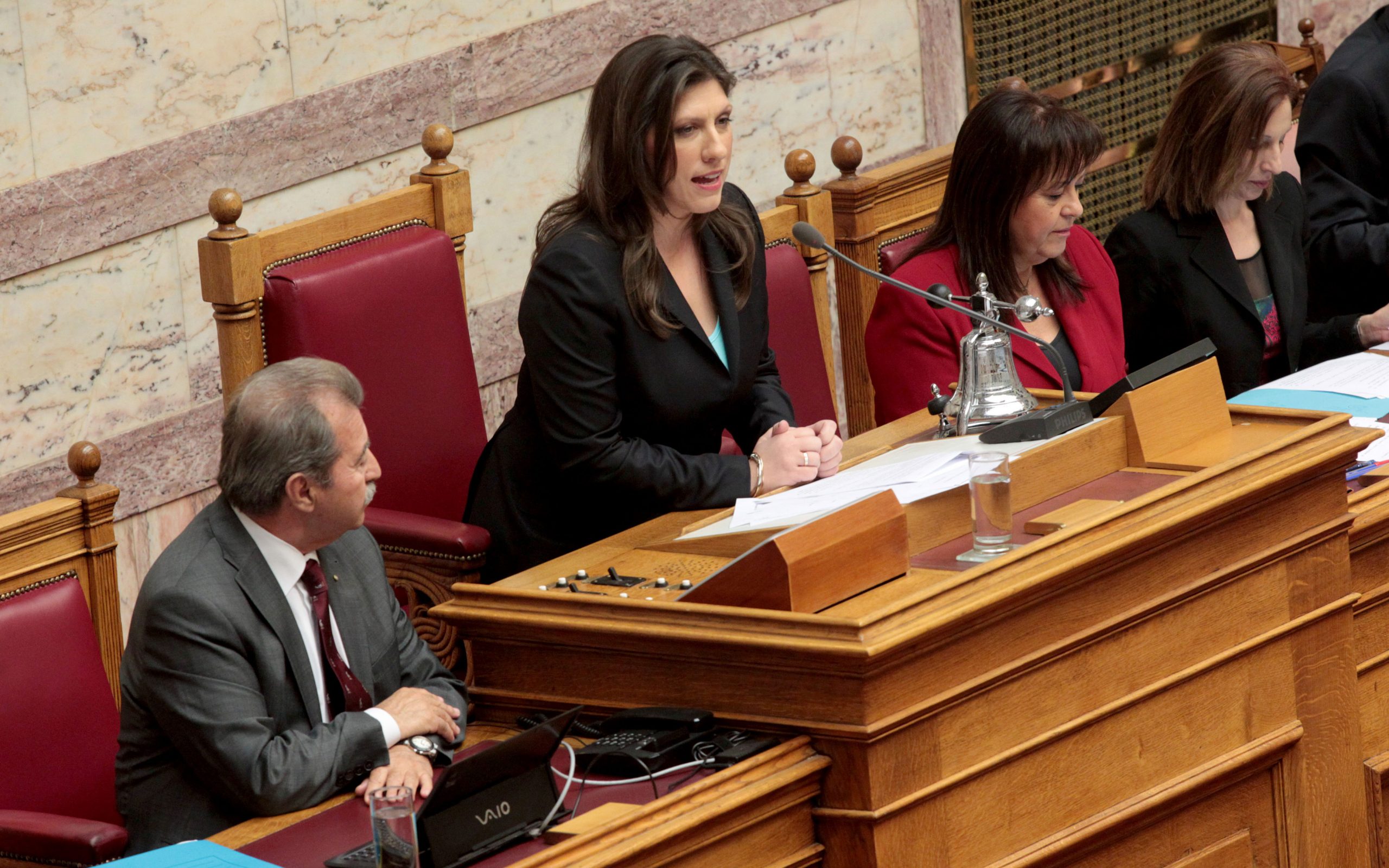 τα-παραλειπόμενα-της-ψηφοφορίας-για-π-2067267