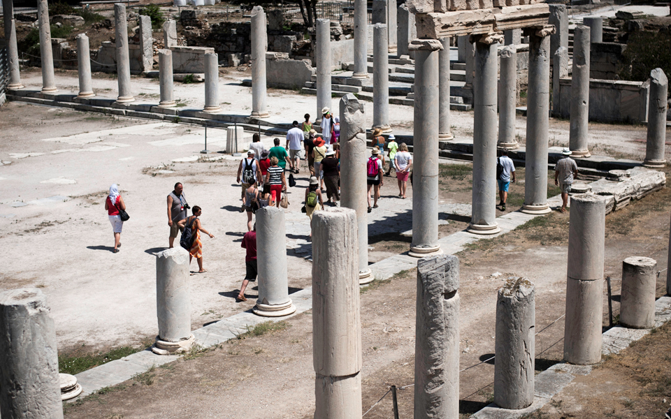 αυξημένες-κατά-128-οι-τουριστικές-κρατή-2071229
