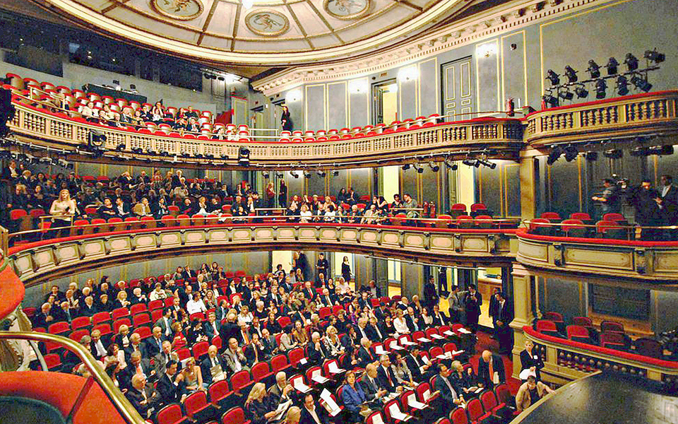 ο-σωτήρης-χατζάκης-δεν-αποχωρεί-από-το-2073618