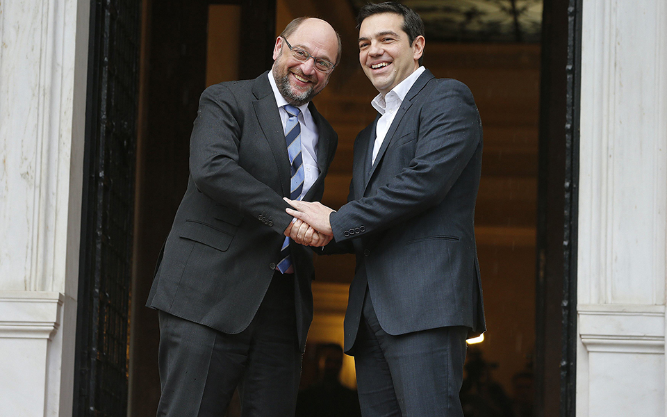 σουλτς-οι-έλληνες-να-συνεργαστούν-για-2073786