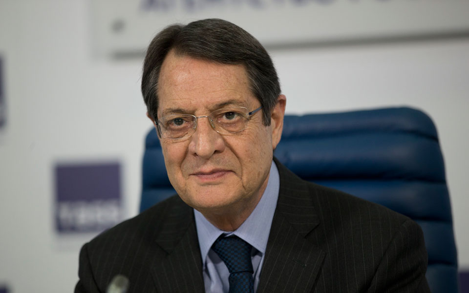 ν-αναστασιάδης-τη-νύχτα-που-αποφάσισ-2073154