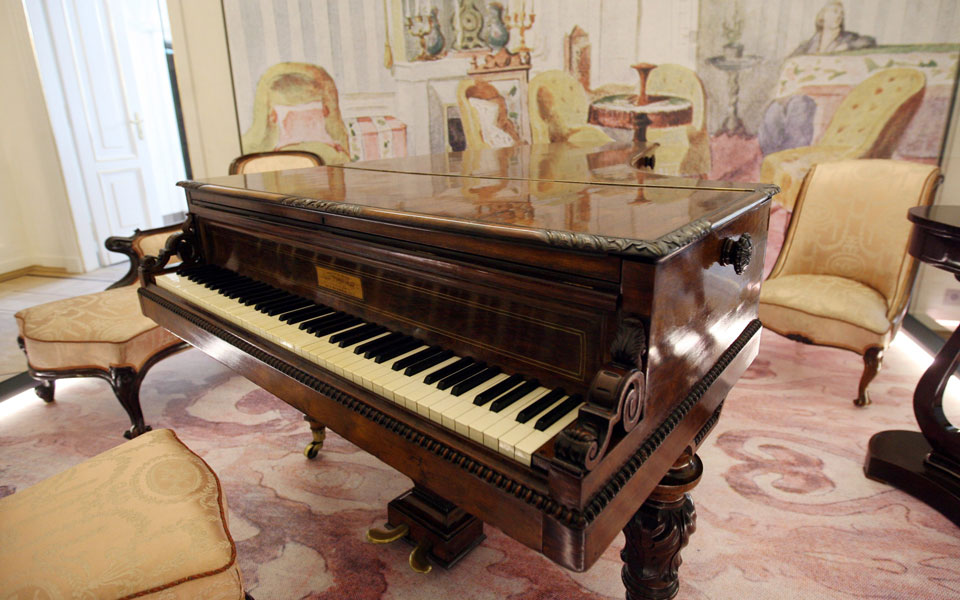 οι-ειδικές-προδιαγραφές-του-πιανιστι-2073855