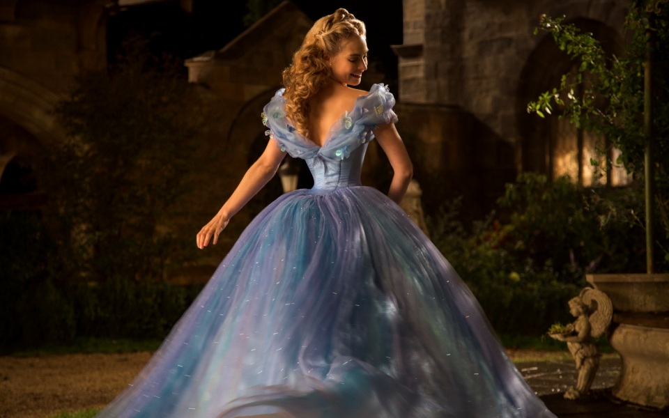 τα-παραμυθένια-κοστούμια-της-σταχτοπ-2073341