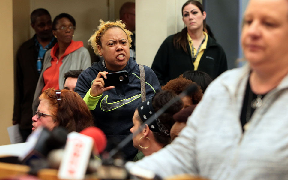 έκθεση-κόλαφος-για-το-φέργκιουσον-π-2072354