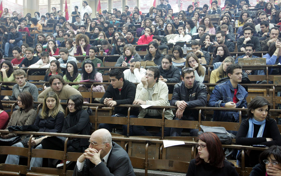 στον-πάγο-τα-μεταπτυχιακά-2072760