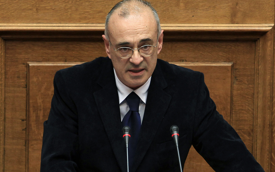 στην-βουλή-το-έγγραφο-με-τα-στοιχεία-γι-2073635