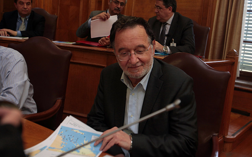 αντιπαράθεση-λαφαζάνη-μητσοτάκη-γι-2074981