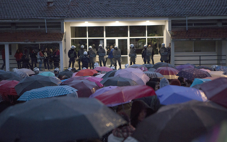 τριτοκοσμικές-συνθήκες-καταγγέλουν-2073829
