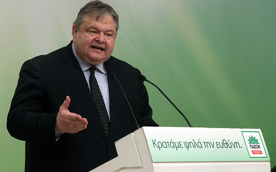 βολές-βενιζέλου-κατά-της-κυβέρνησης-μ-2074976