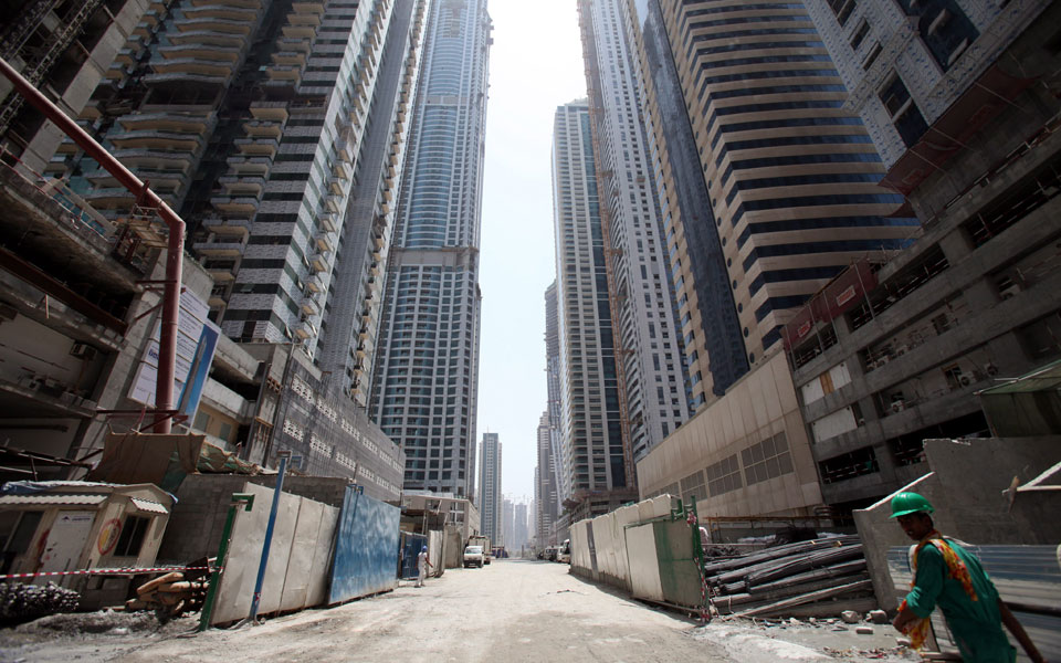 η-βουτιά-του-πετρελαίου-και-η-ινδία-2073092