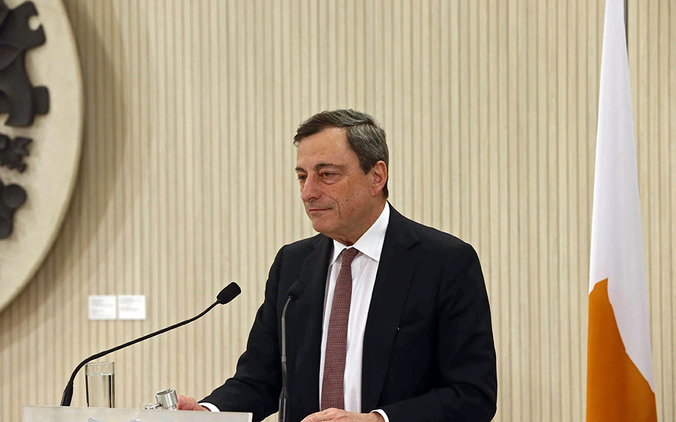 bloomberg-ποσοτική-χαλάρωση-και-ελλάδα-θα-απα-2074554