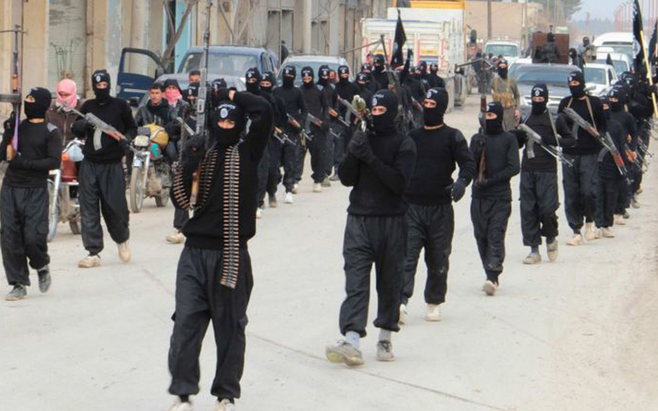 αλβανοί-τζιχαντιστές-καθαρίζουν-π-2071243