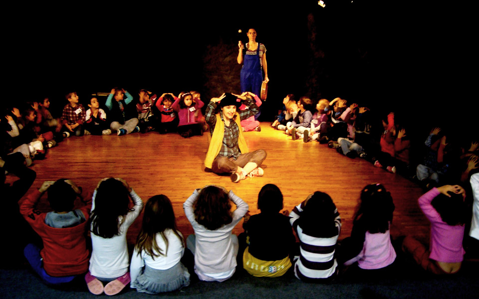 παράσταση-παιχνίδι-επικίνδυνη-αποστ-2071880