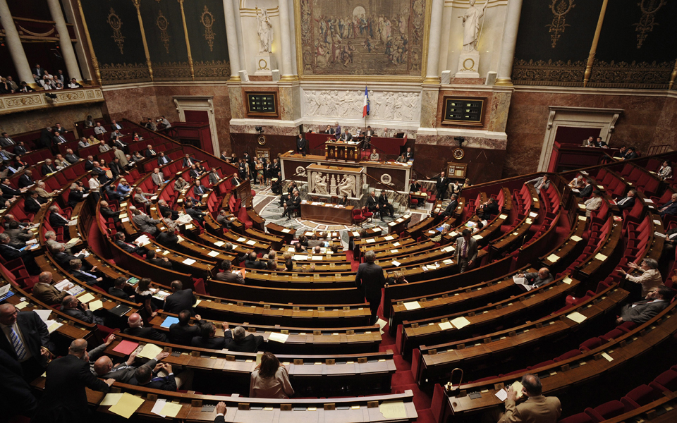 δαμόκλειος-σπάθη-πάνω-από-τη-γαλλία-2071971