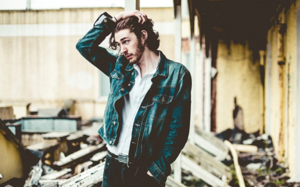 κάθισα-και-μετέφρασα-τους-στίχους-του-2071396