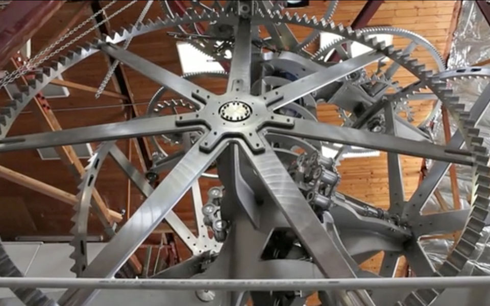 στα-σκαριά-το-ρολόι-των-10-000-χρόνων-2075488