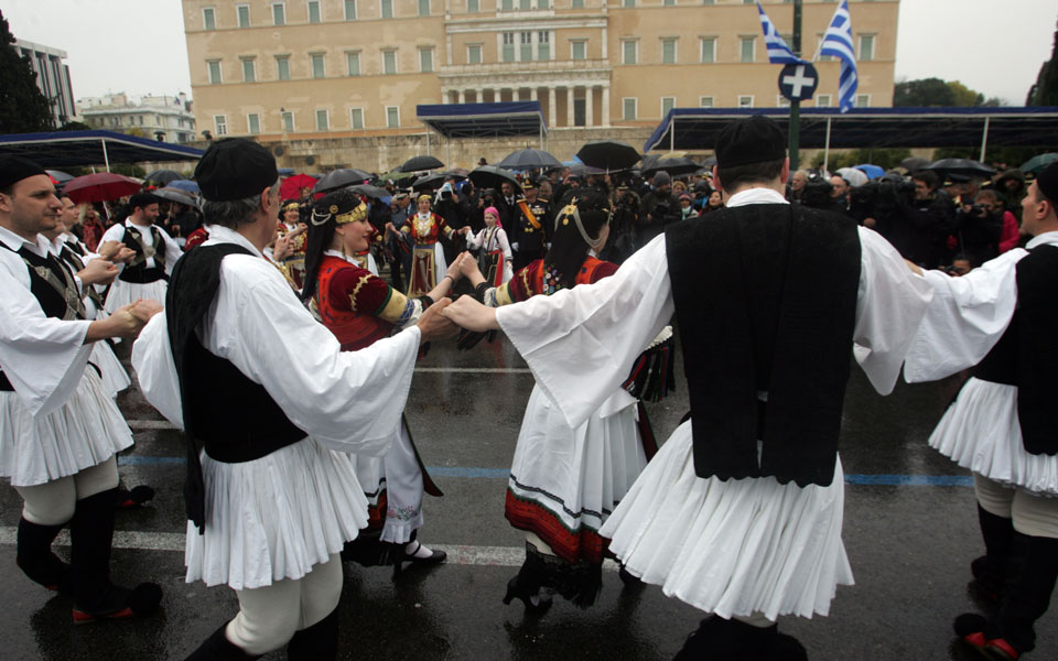 σιγά-παιδιά-στο-μάρμαρο-γλιστράει-το-2075120