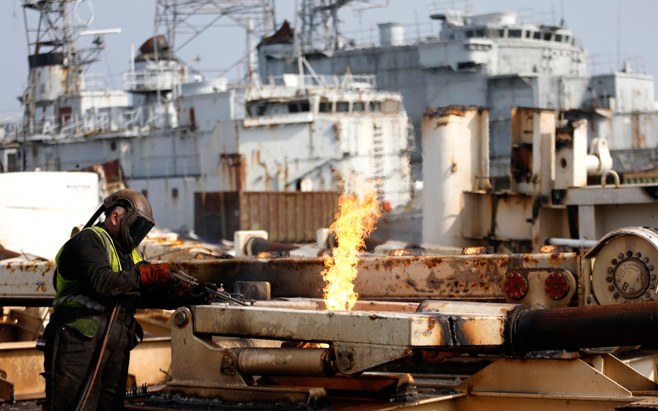 νεκροταφεία-πλοίων-σε-παραλίες-της-2075871