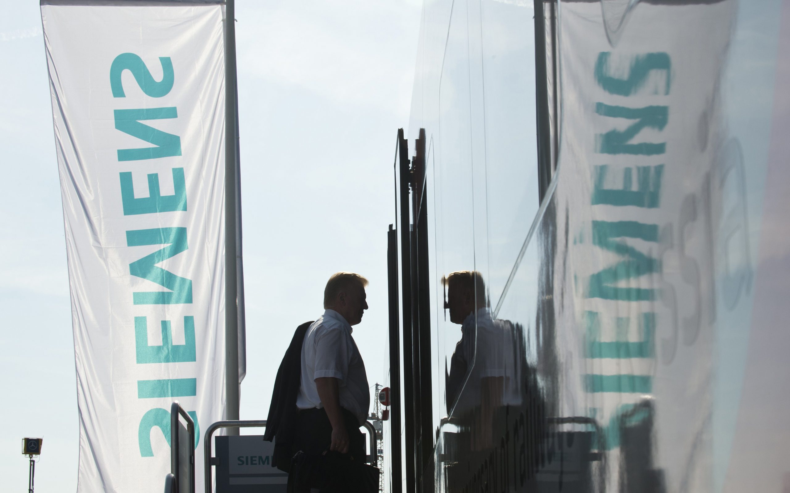 πρόσωπο-κλειδί-για-τις-μίζες-ο-ελβετός-2076863