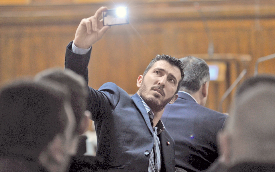 σύνταξη-στους-τρομοκράτες-2079052