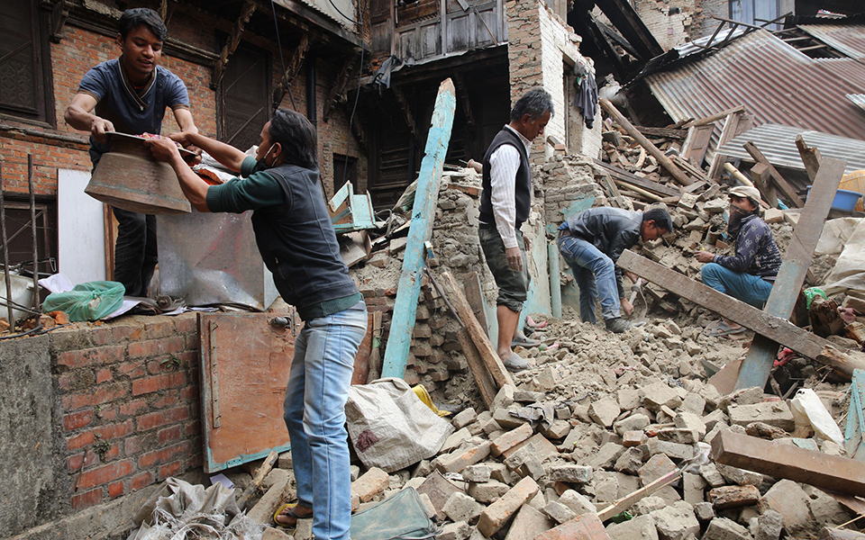 ληστεύουν-μέχρι-και-τα-ερείπια-στο-νεπ-2080480