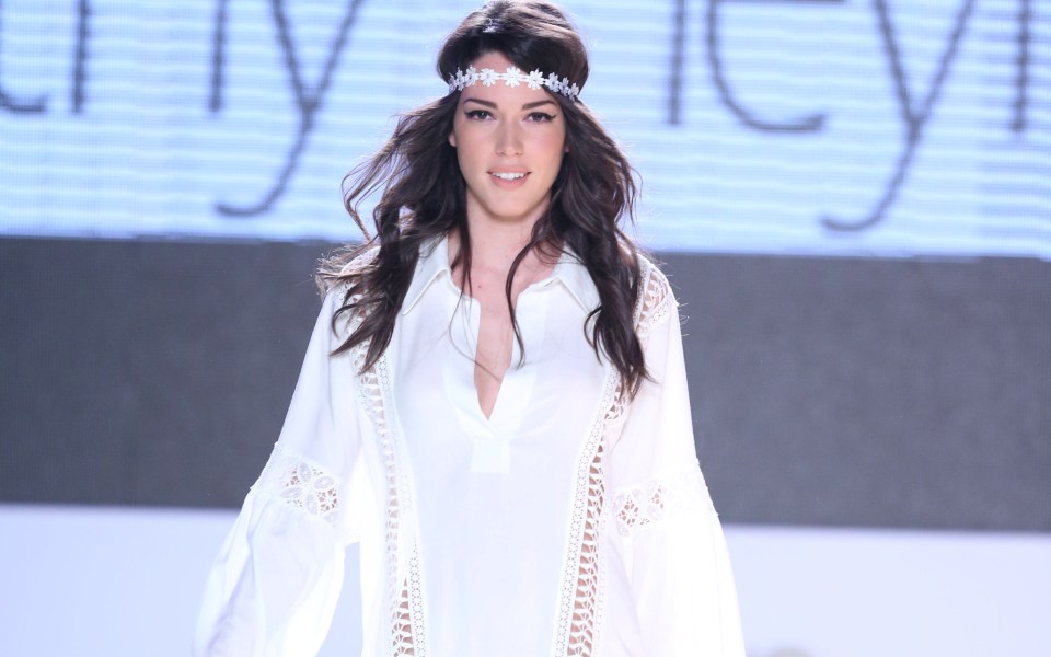 λευκό-φόρεμα-μια-διαχρονική-επιλογή-κ-2076277