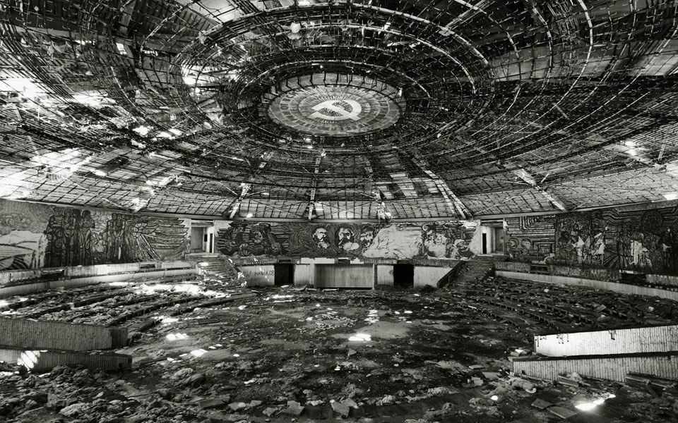 η-επίσημη-και-η-προσωπική-μνήμη-2078459