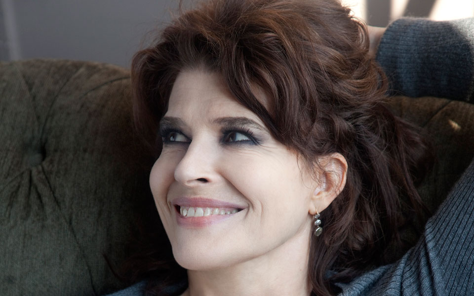 φανί-αρντάν-εχω-ανάγκη-να-αγαπήσω-και-2077258