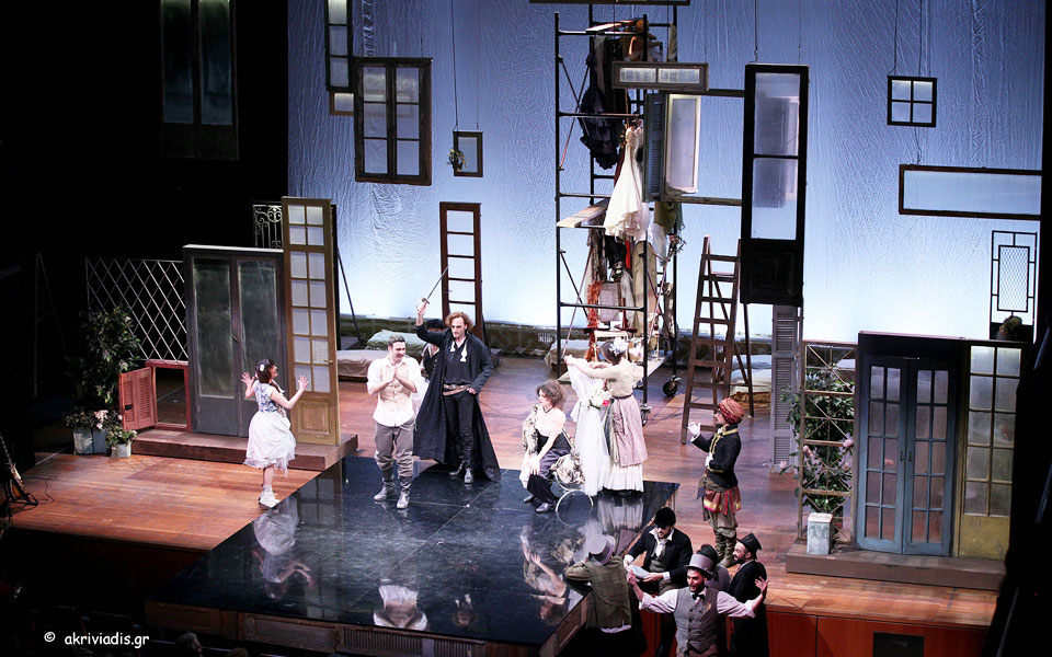 μια-γοητευτική-παράσταση-2076218