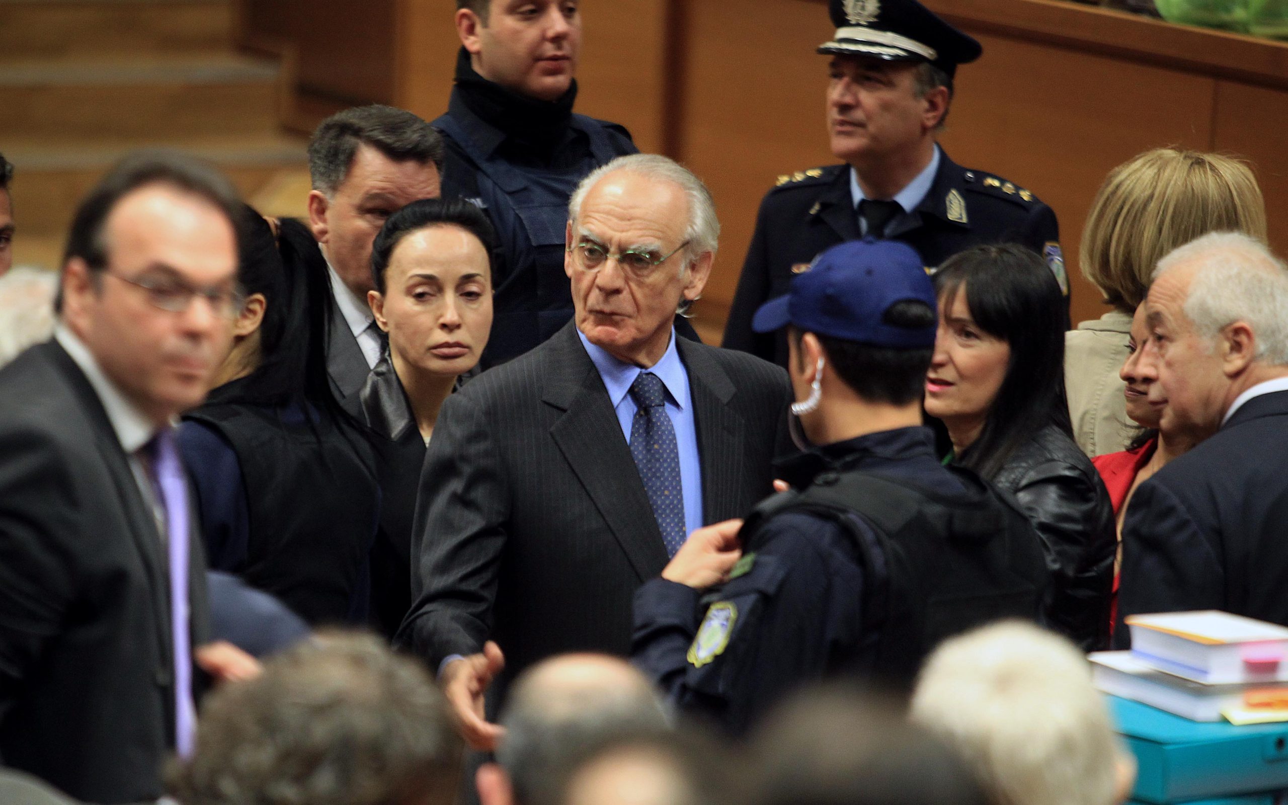 τσοχατζόπουλος-βίκυ-γύρνα-πίσω-2076222