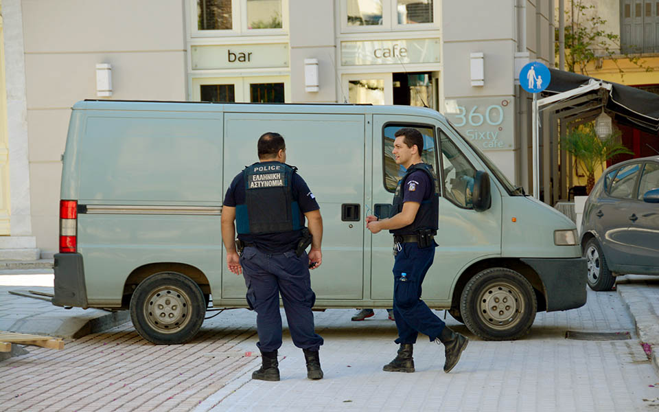 ένοπλη-ληστεία-με-ομηρία-σε-τράπεζα-τη-2080768