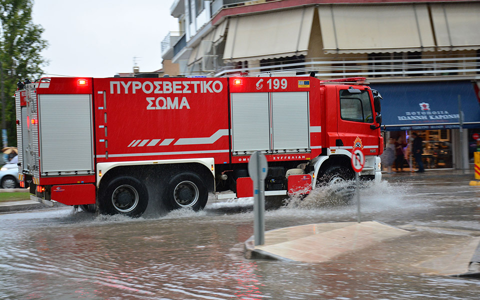 αντιπυρική-θωράκιση-με-30-νέα-πυροσβεστ-2079694