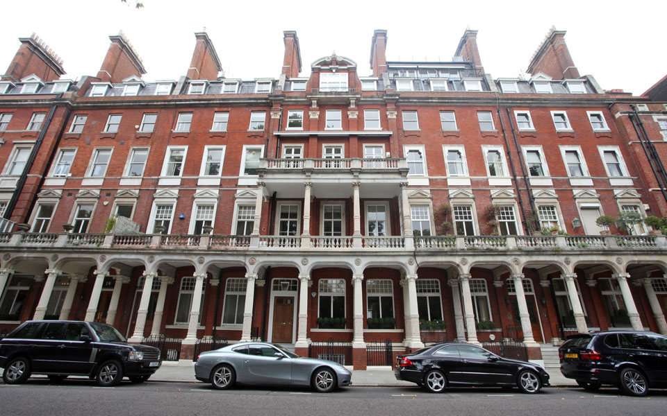 η-αύξηση-του-φόρου-μείωσε-τις-αγοραπωλ-2079919